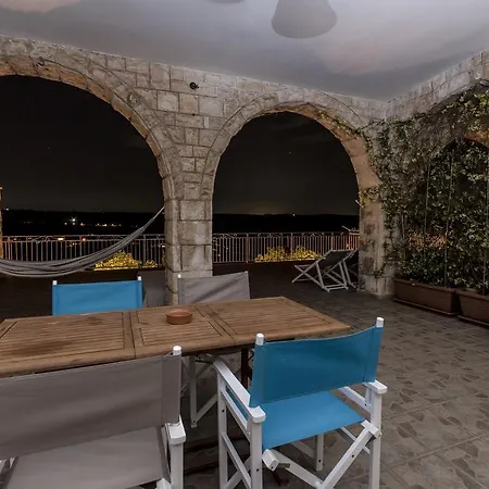 Bed & Breakfast In Fondo Strada