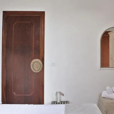 In Fondo Strada Bed & Breakfast *